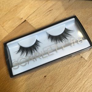 BNIB Huda Beauty Scarlett Lashes #8